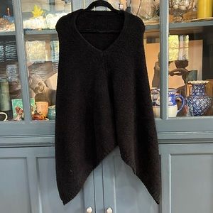 BareFoot Dreams shaw jacket (no arm holes)